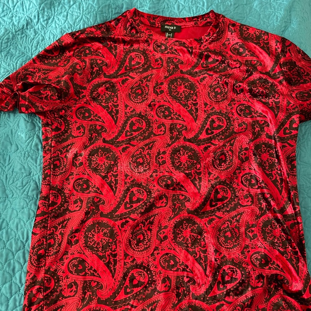 Velvet Men t shirt